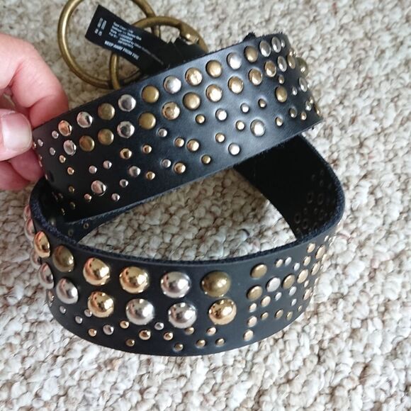 Urban outfitters Studded Double O-Ring Gold Silver Leather Black Belt - size S - Picture 9 of 12